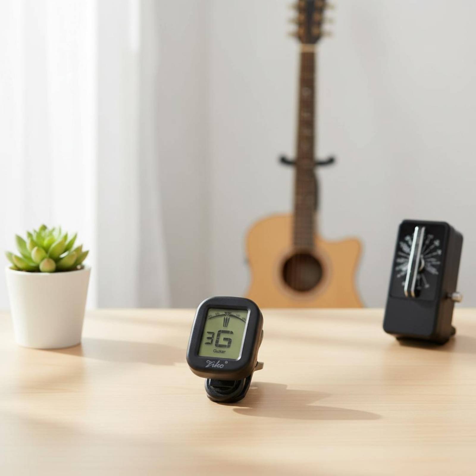 جهاز ضبط نغمات الغيتار الإلكتر - مراجعة Guitar Tuner Clip وسعره